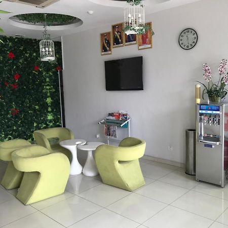 ג'והור בהרו Goody Hotel מראה חיצוני תמונה